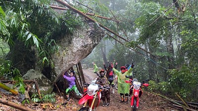 Private group on an Enduro Tour